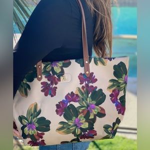 Lauren by Ralph Lauren shoulder bag/tote Macy’s Travel Beach